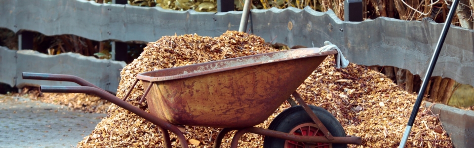 gardening-wheel-barrow